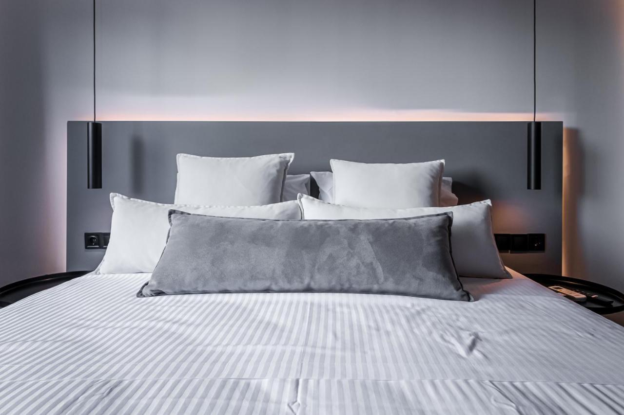 Furla Suites Athena Bagian luar foto